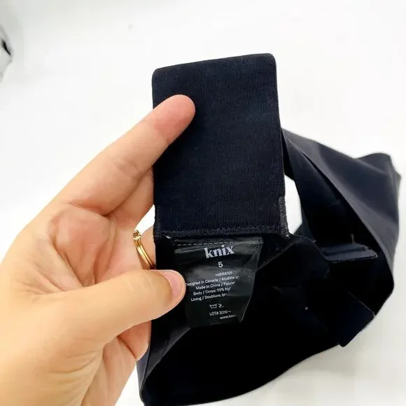 Knix Size 5 Black Catalyst Sports Bra